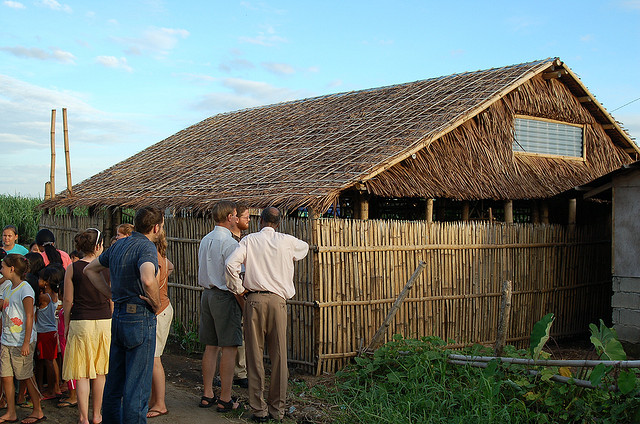 761761310_116f30457e_z