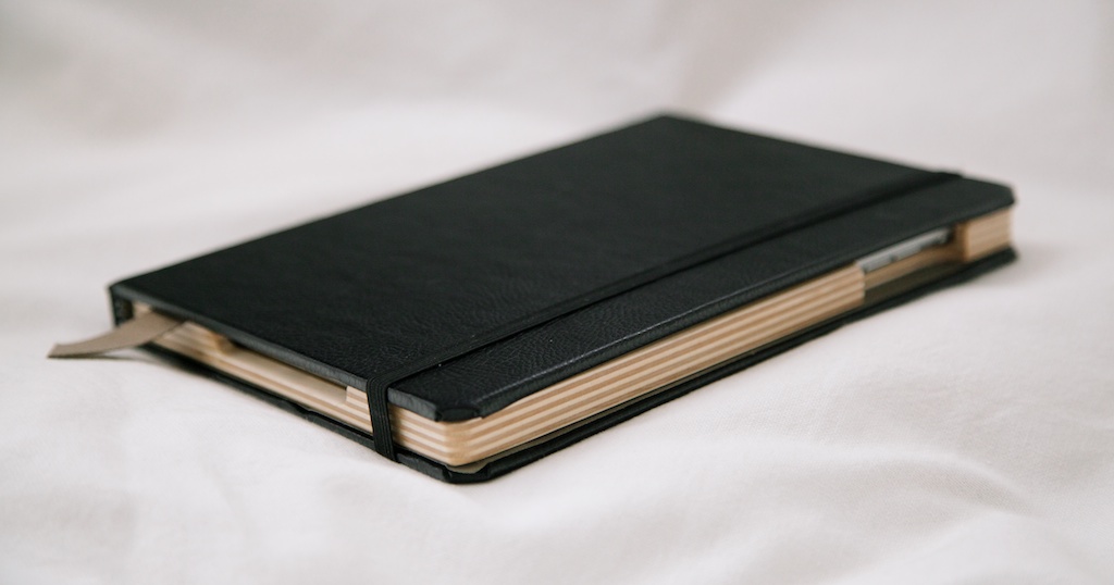 Review: Pad & Quill Contega Case